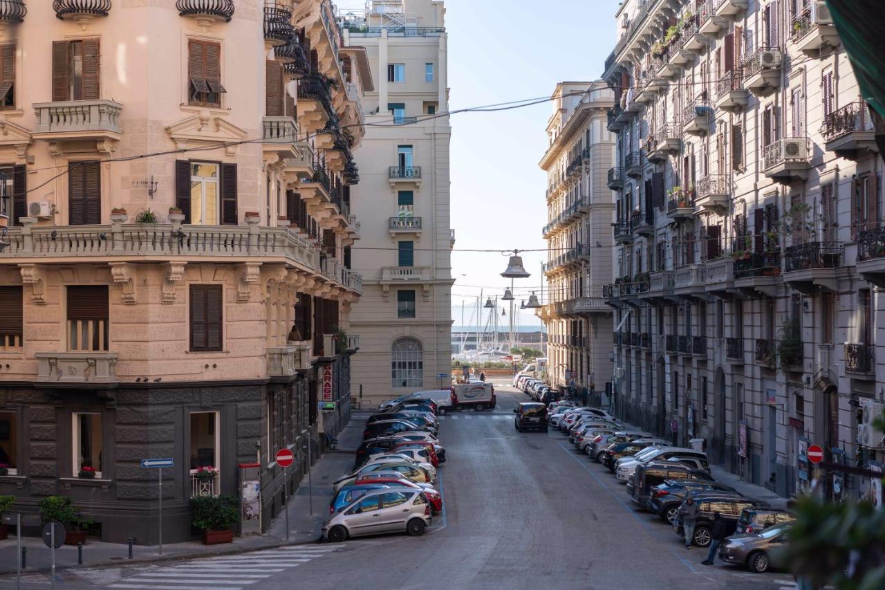 Apartment New In!amalie At Santa Lucia Naples